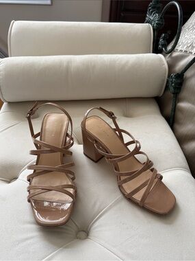 Via Spiga Nude Tan Patent Strappy Block Heel Sandals